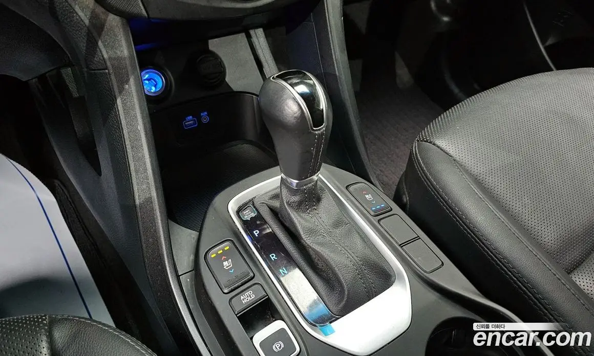 Hyundai Santa Fe 2017 2.0 автомат (гидро), фото 9