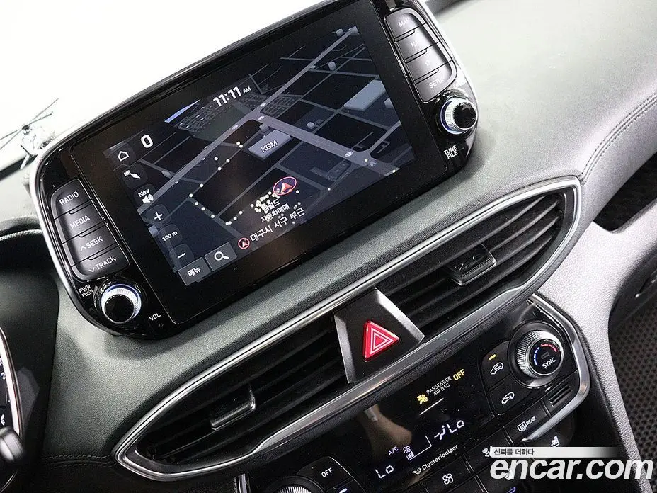 Hyundai Santa Fe 2018 2.0 автомат (гидро), фото 17
