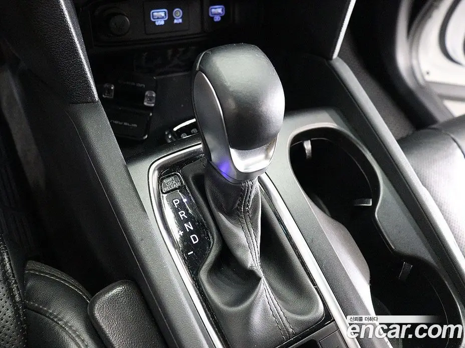 Hyundai Santa Fe 2018 2.0 автомат (гидро), фото 9