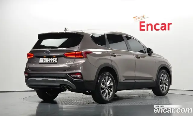 Hyundai Santa Fe 2018 2.0 автомат (гидро), миниатюра 2 Hyundai Santa Fe 2018 2.0 автомат (гидро), миниатюра 2