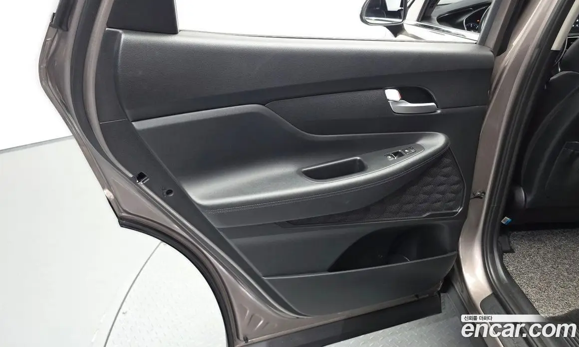 Hyundai Santa Fe 2018 2.0 автомат (гидро), фото 15 Hyundai Santa Fe 2018 2.0 автомат (гидро), фото 15