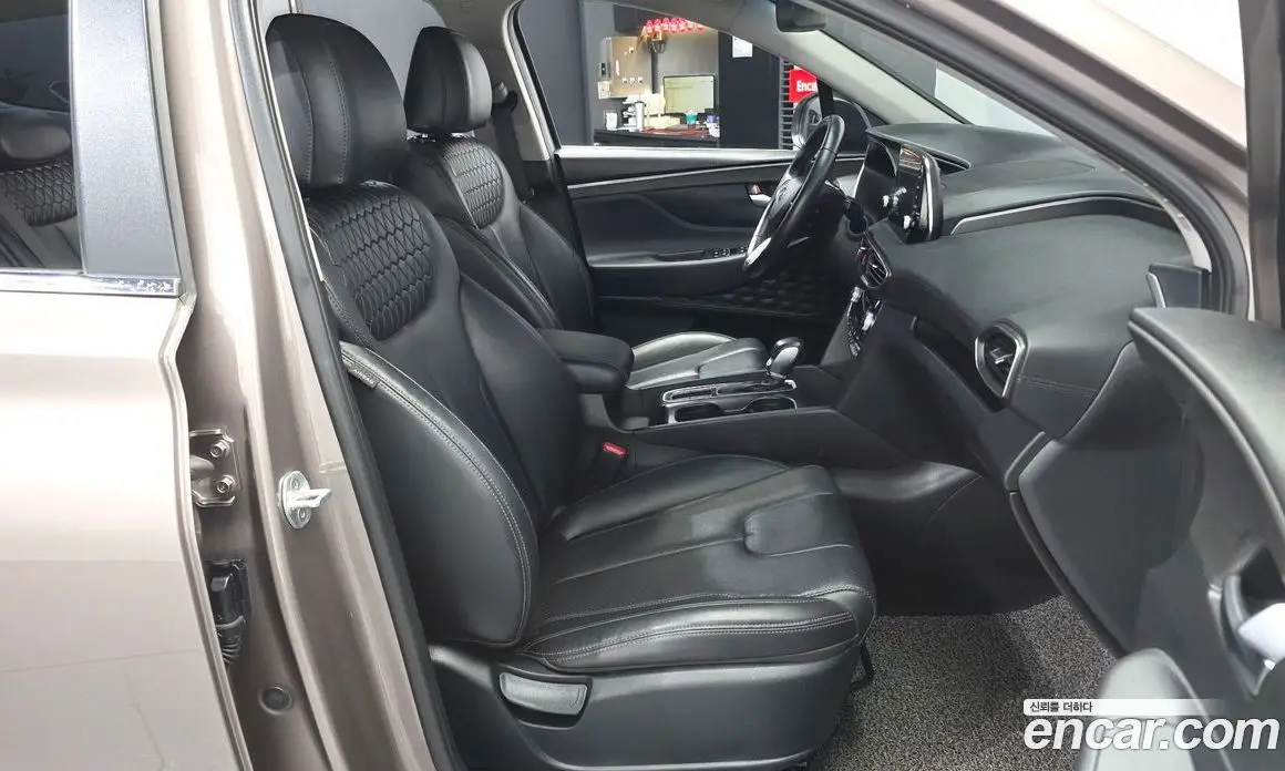 Hyundai Santa Fe 2018 2.0 автомат (гидро), фото 17 Hyundai Santa Fe 2018 2.0 автомат (гидро), фото 17
