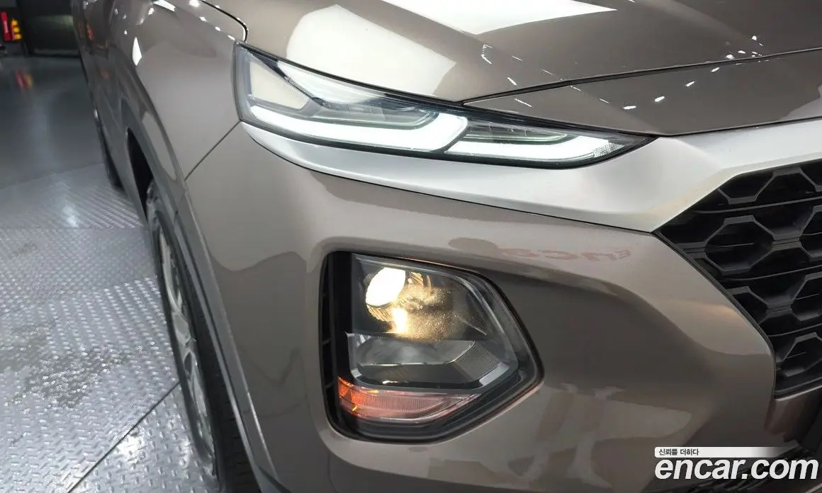 Hyundai Santa Fe 2018 2.0 автомат (гидро), фото 8 Hyundai Santa Fe 2018 2.0 автомат (гидро), фото 8