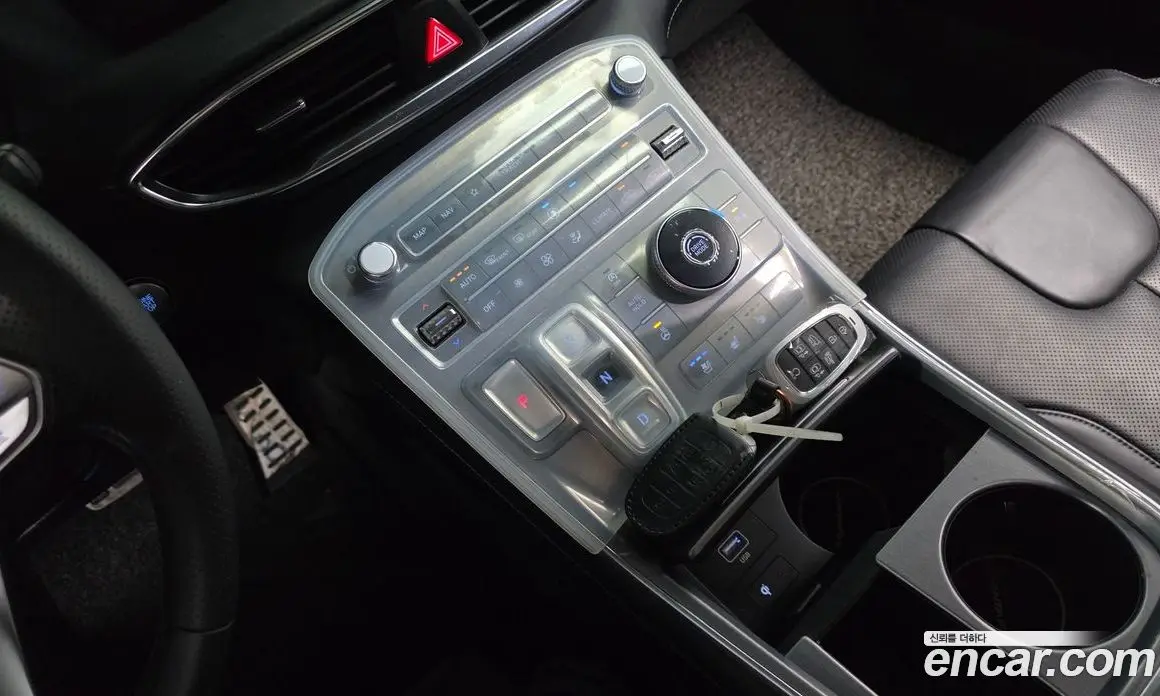 Hyundai Santa Fe 2021 2.5 автомат (гидро), фото 9