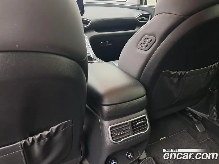 Hyundai Santa Fe 2021 2.2 автомат (гидро), фото 16 Hyundai Santa Fe 2021 2.2 автомат (гидро), фото 16