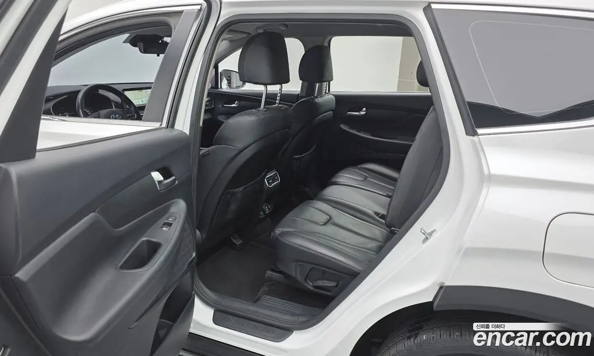 Hyundai Santa Fe 2021 2.2 автомат (гидро), фото 11 Hyundai Santa Fe 2021 2.2 автомат (гидро), фото 11