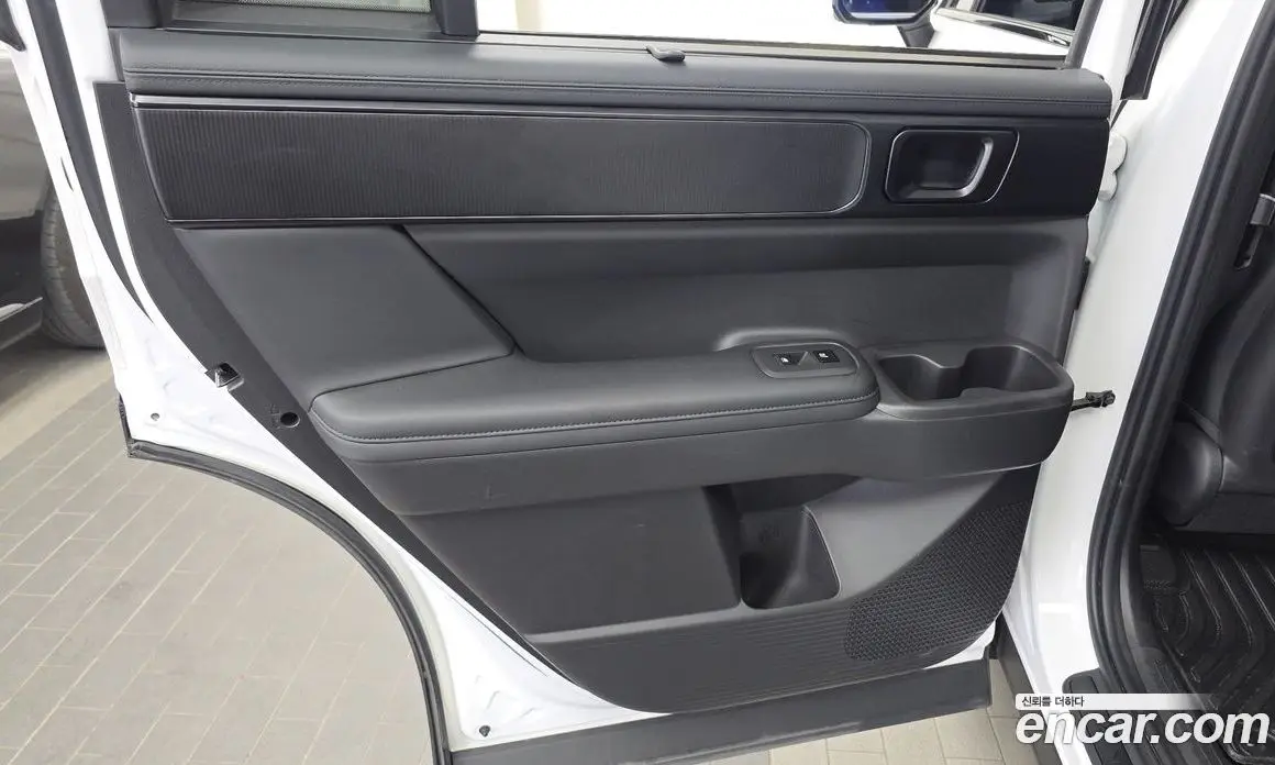 Hyundai Santa Fe 2024 1.6 автомат (гидро), фото 15