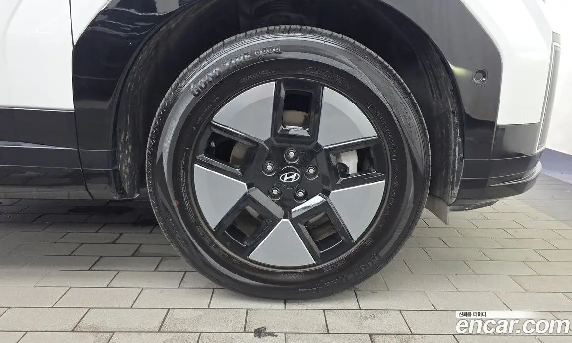 Hyundai Santa Fe 2024 1.6 автомат (гидро), фото 7