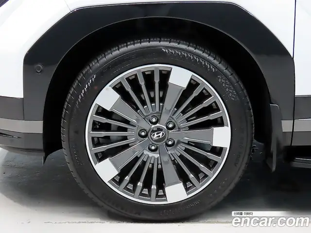 Hyundai Santa Fe 2025 1.6 автомат (гидро), миниатюра 5