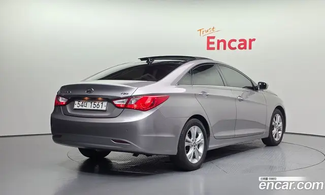 Hyundai Sonata 2010 2.0 автомат (гидро), миниатюра 2