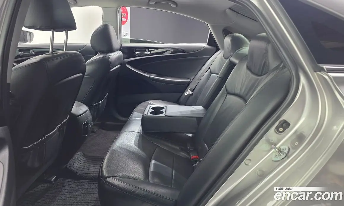 Hyundai Sonata 2010 2.0 автомат (гидро), фото 12