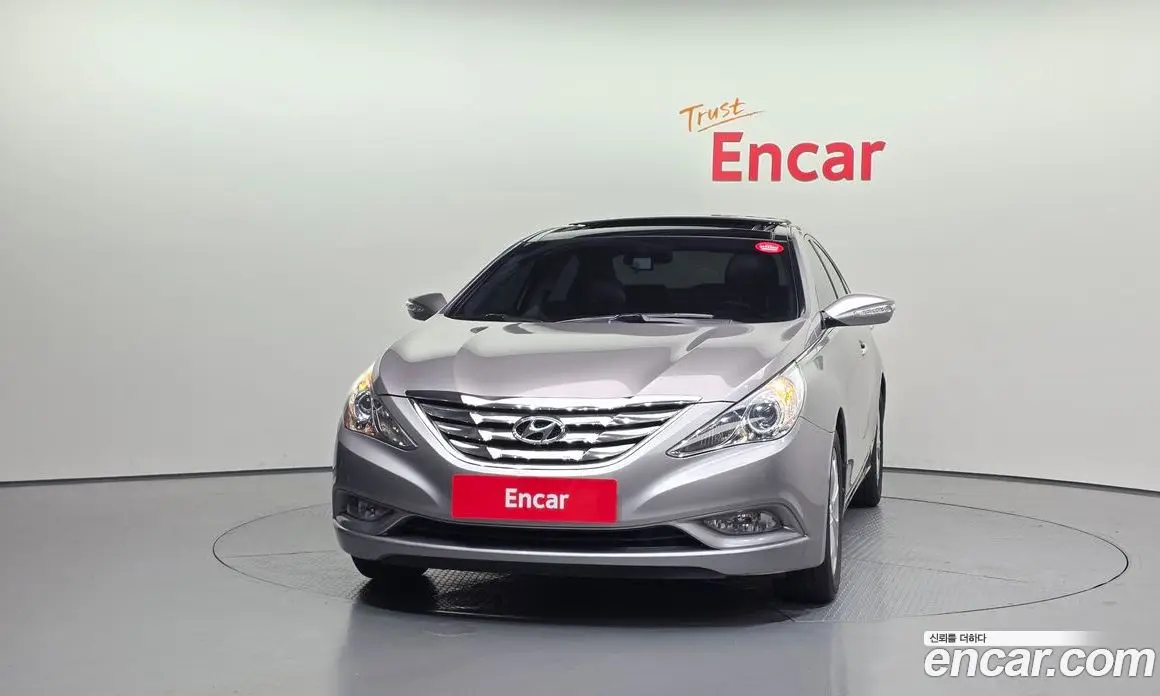 Hyundai Sonata 2010 2.0 автомат (гидро), фото 3