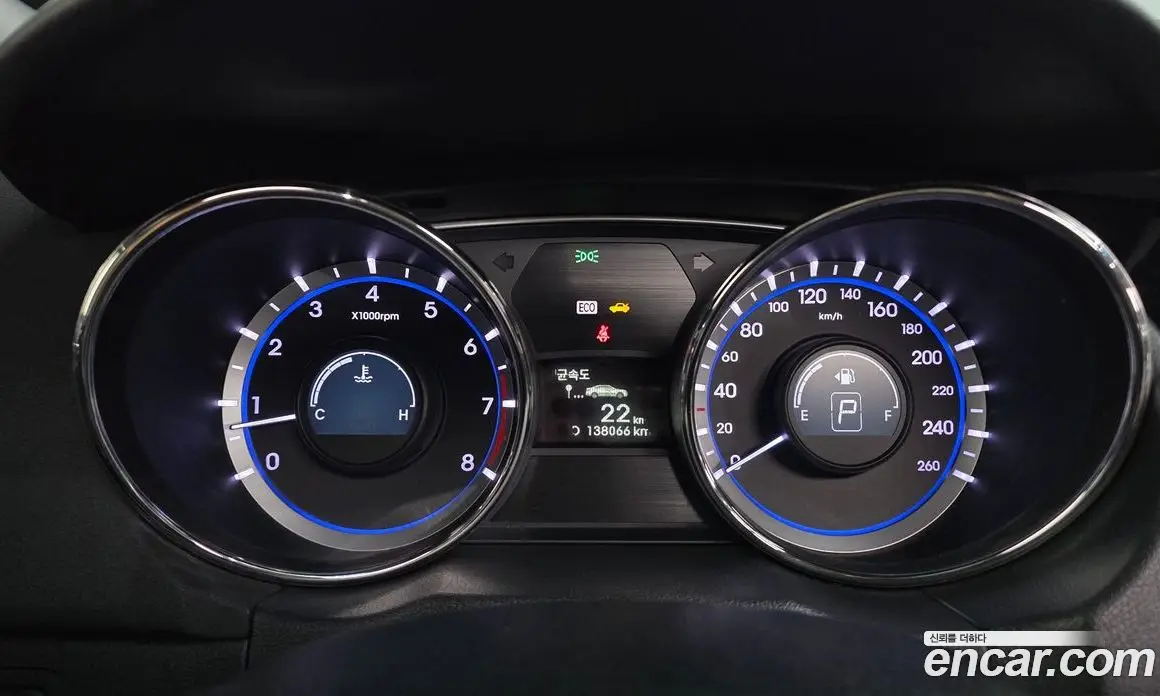 Hyundai Sonata 2010 2.0 автомат (гидро), фото 8