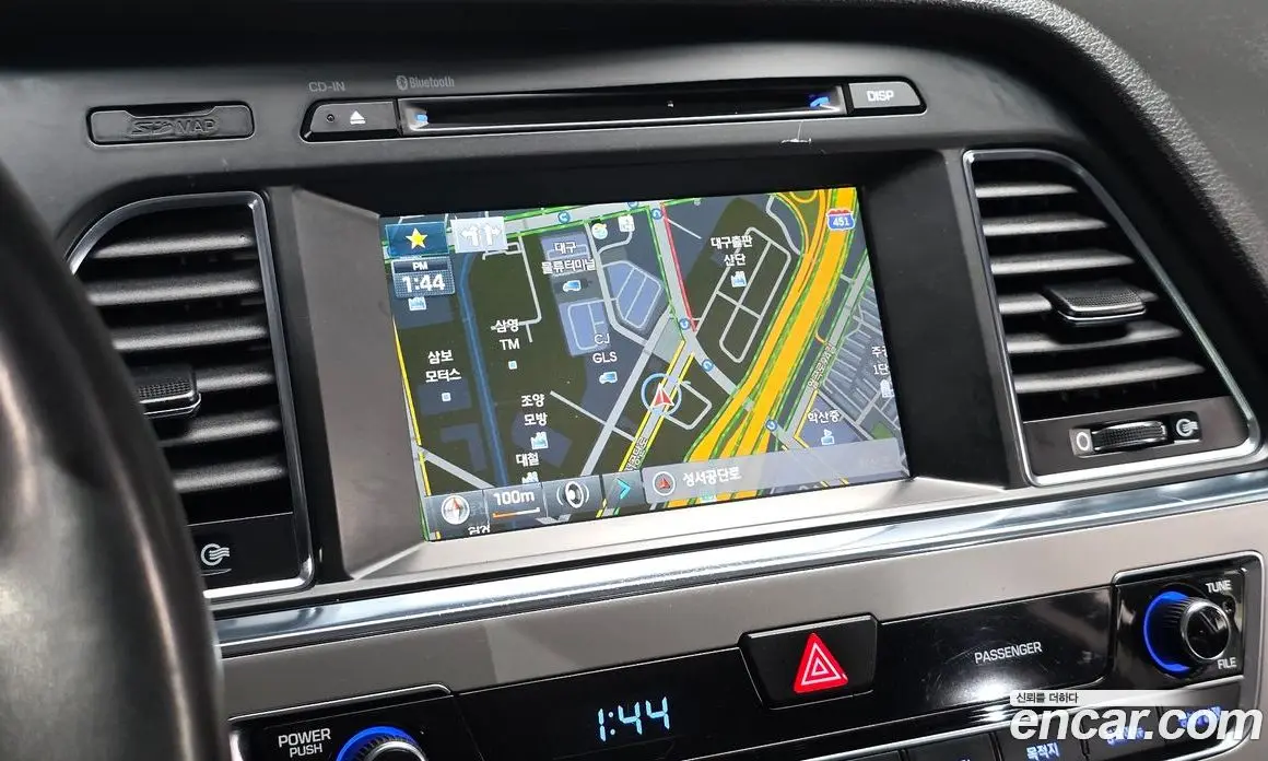 Hyundai Sonata 2015 2.0 автомат (гидро), фото 13