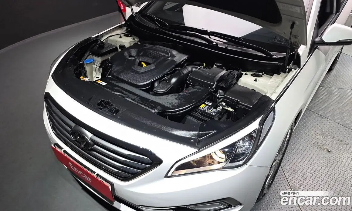 Hyundai Sonata 2015 2.0 автомат (гидро), фото 6