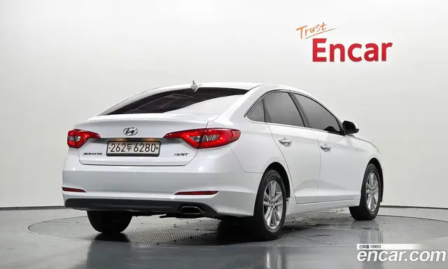 Hyundai Sonata 2016 1.7 автомат (гидро), миниатюра 2
