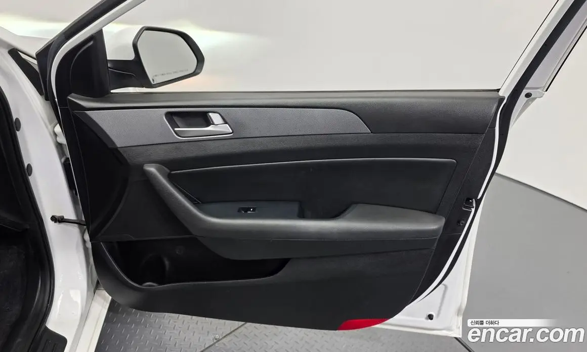 Hyundai Sonata 2016 1.7 автомат (гидро), фото 15