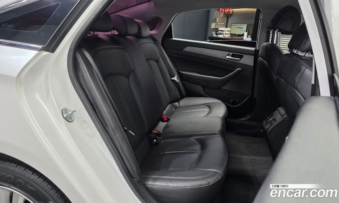 Hyundai Sonata 2016 1.7 автомат (гидро), фото 18