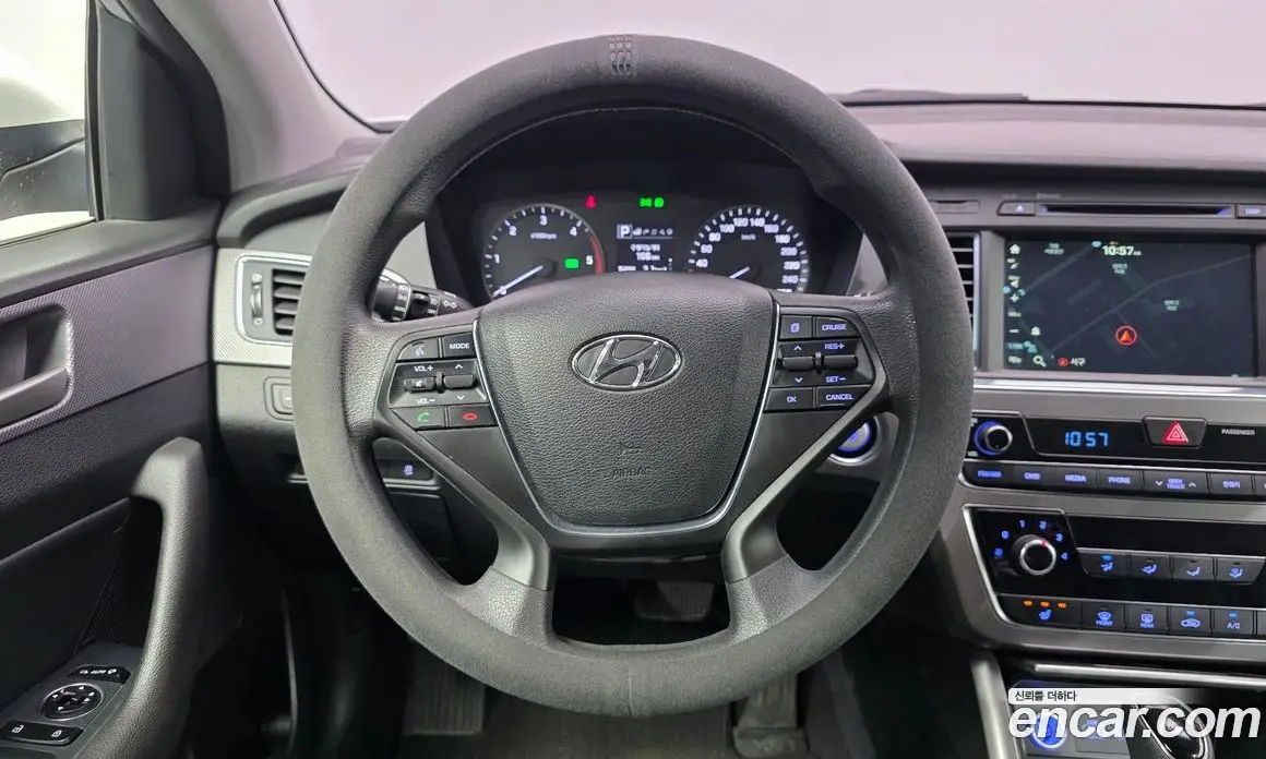 Hyundai Sonata 2016 1.7 автомат (гидро), фото 19