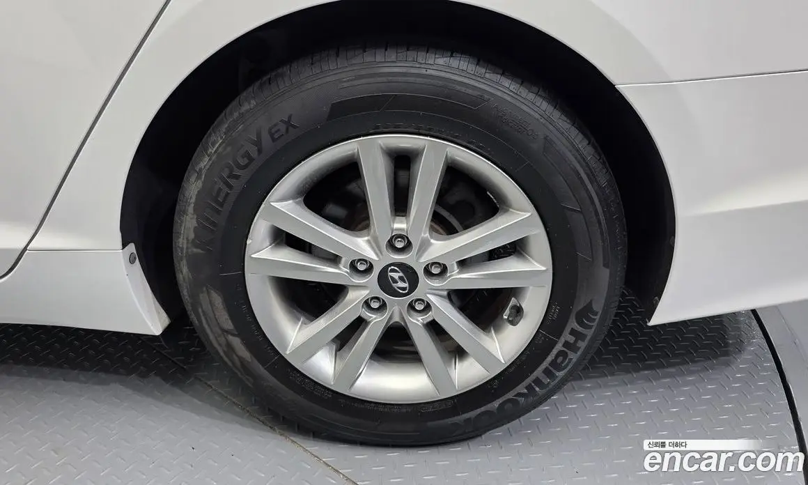 Hyundai Sonata 2016 1.7 автомат (гидро), фото 7