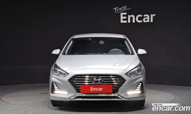 Hyundai Sonata 2017 2.0 автомат (гидро), миниатюра 3 Hyundai Sonata 2017 2.0 автомат (гидро), миниатюра 3