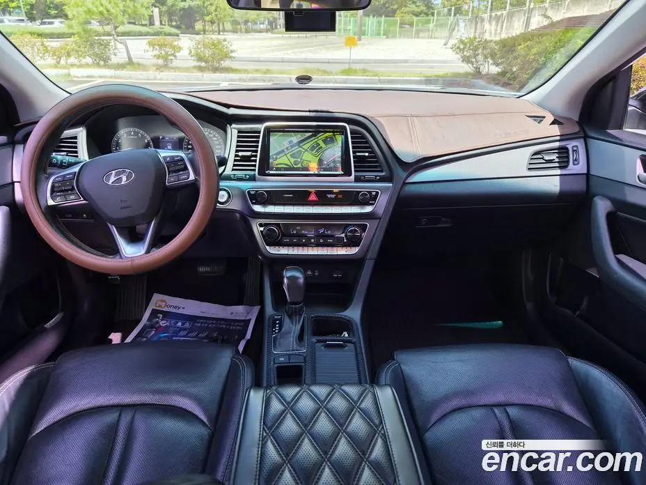 Hyundai Sonata 2017 2.0 автомат (гидро), фото 11