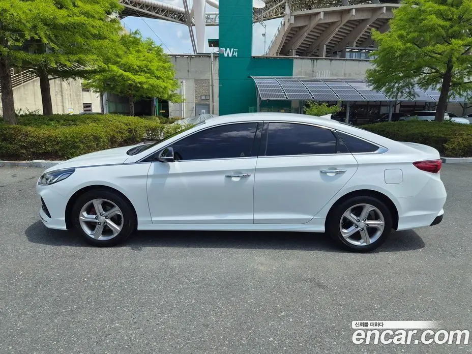 Hyundai Sonata 2017 2.0 автомат (гидро), фото 5