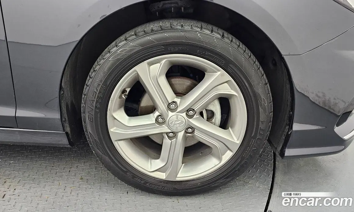 Hyundai Sonata 2017 2.0 автомат (гидро), фото 7