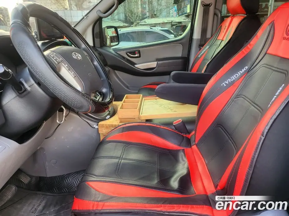 Hyundai Starex 2012 2.5 автомат (гидро), фото 16