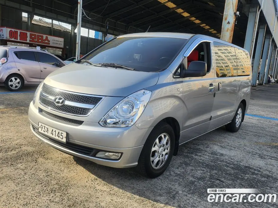 Hyundai Starex 2012 2.5 автомат (гидро), фото 3