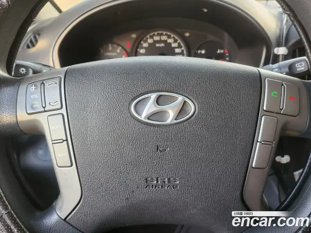 Hyundai Starex 2012 2.5 автомат (гидро), миниатюра 6