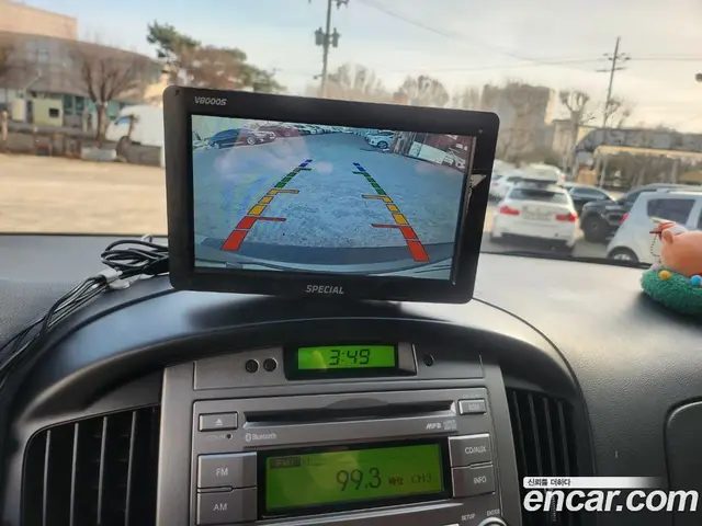 Hyundai Starex 2012 2.5 автомат (гидро), миниатюра 8