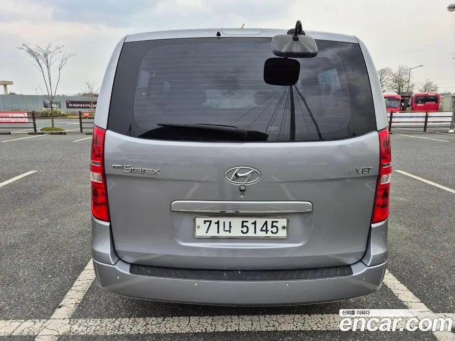 Hyundai Starex 2013 2.5 автомат (гидро), фото 4 Hyundai Starex 2013 2.5 автомат (гидро), фото 4