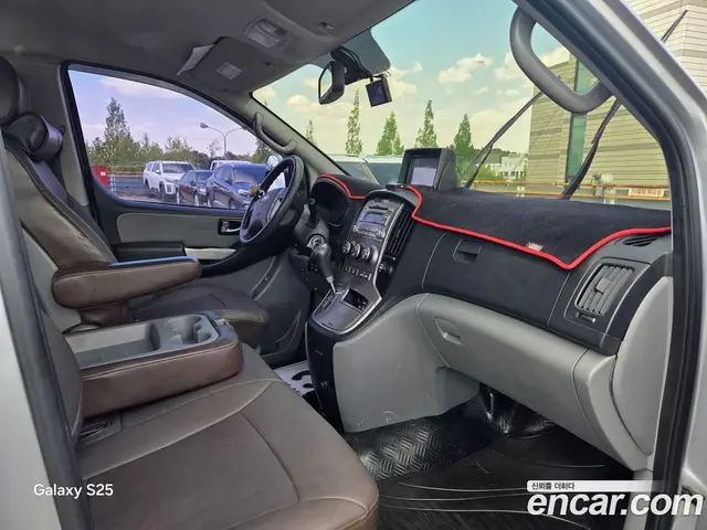 Hyundai Starex 2015 2.5 автомат (гидро), миниатюра 12