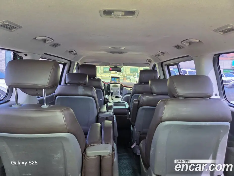 Hyundai Starex 2015 2.5 автомат (гидро), фото 15