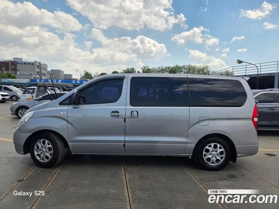 Hyundai Starex 2015 2.5 автомат (гидро), фото 19