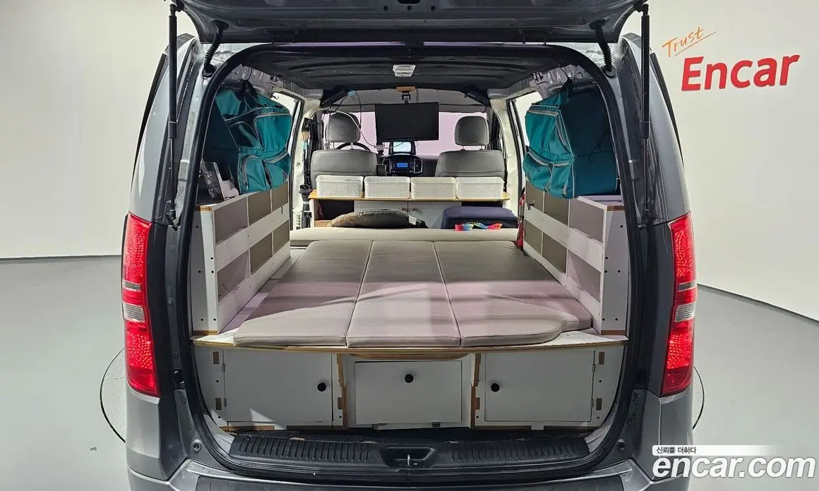 Hyundai Starex 2016 2.5 автомат (гидро), фото 20