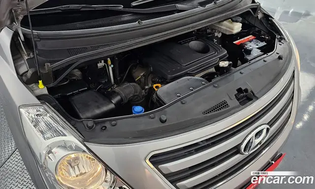 Hyundai Starex 2016 2.5 автомат (гидро), миниатюра 6