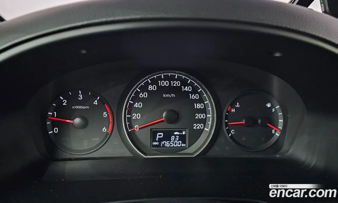 Hyundai Starex 2016 2.5 автомат (гидро), фото 8