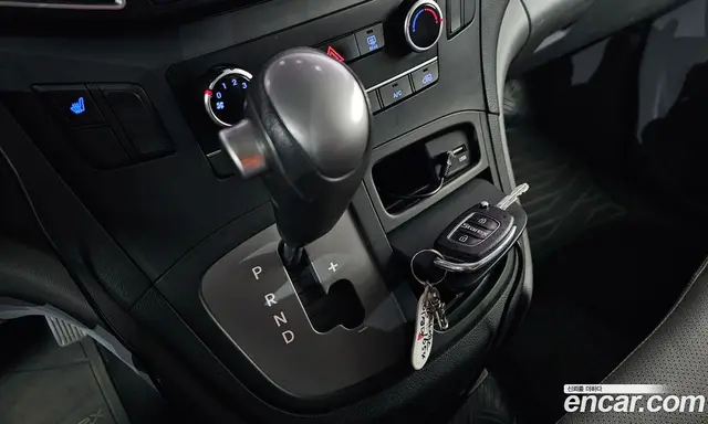 Hyundai Starex 2016 2.5 автомат (гидро), миниатюра 9