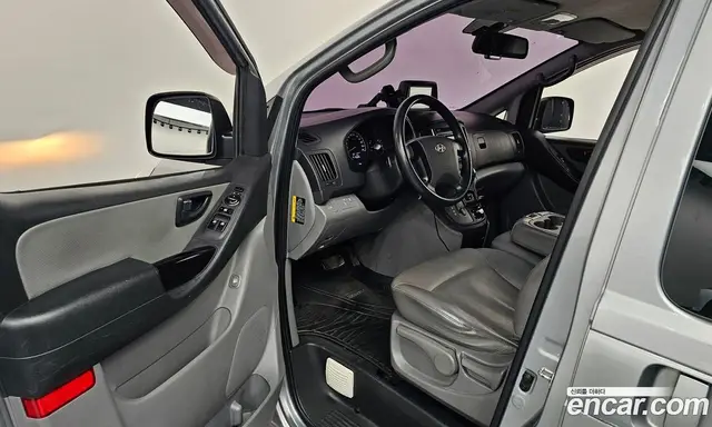 Hyundai Starex 2016 2.5 автомат (гидро), миниатюра 10