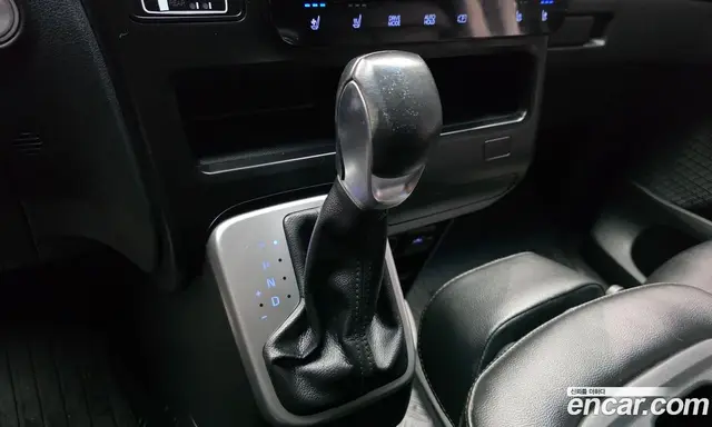 Hyundai Staria 2021 2.2 автомат (гидро), миниатюра 12