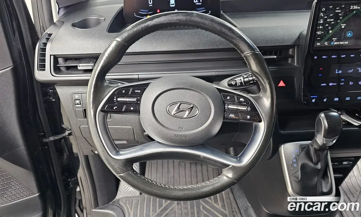 Hyundai Staria 2021 2.2 автомат (гидро), фото 18