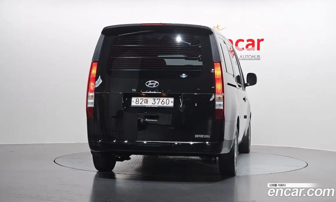 Hyundai Staria 2021 2.2 автомат (гидро), фото 4