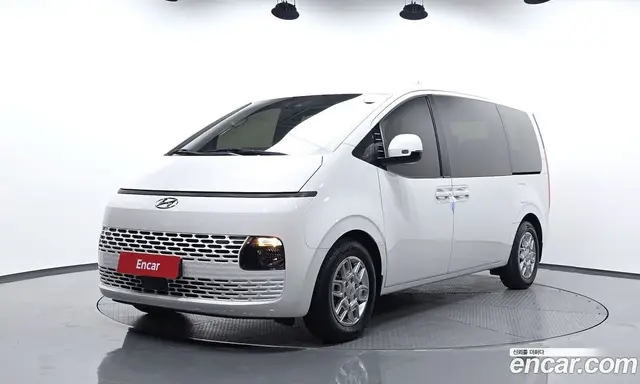 Hyundai Staria, 2022, 98 469 км