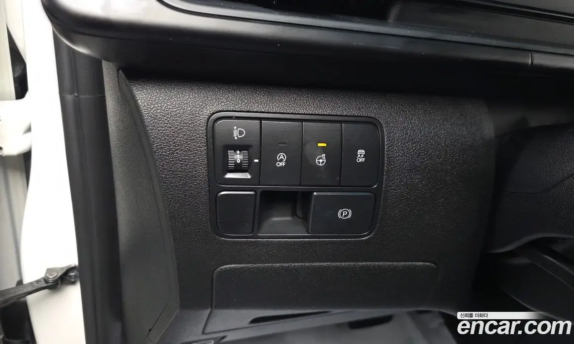 Hyundai Staria 2022 2.2 автомат (гидро), фото 14