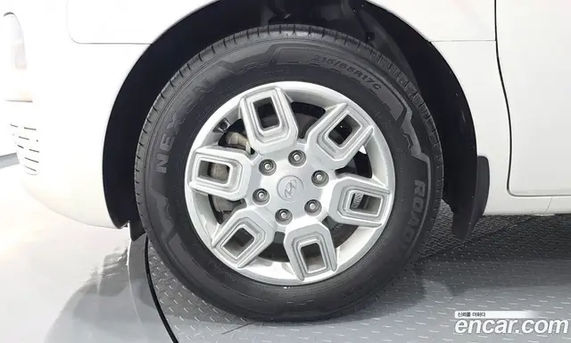 Hyundai Staria 2022 2.2 автомат (гидро), миниатюра 5