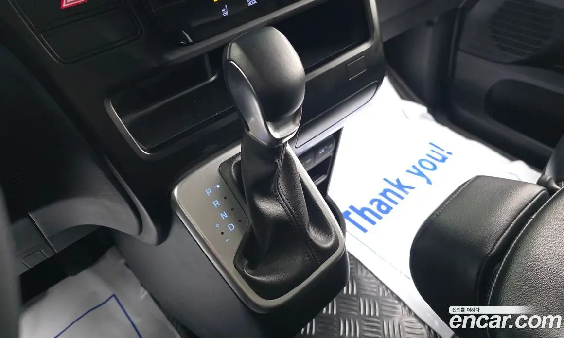 Hyundai Staria 2022 2.2 автомат (гидро), фото 9