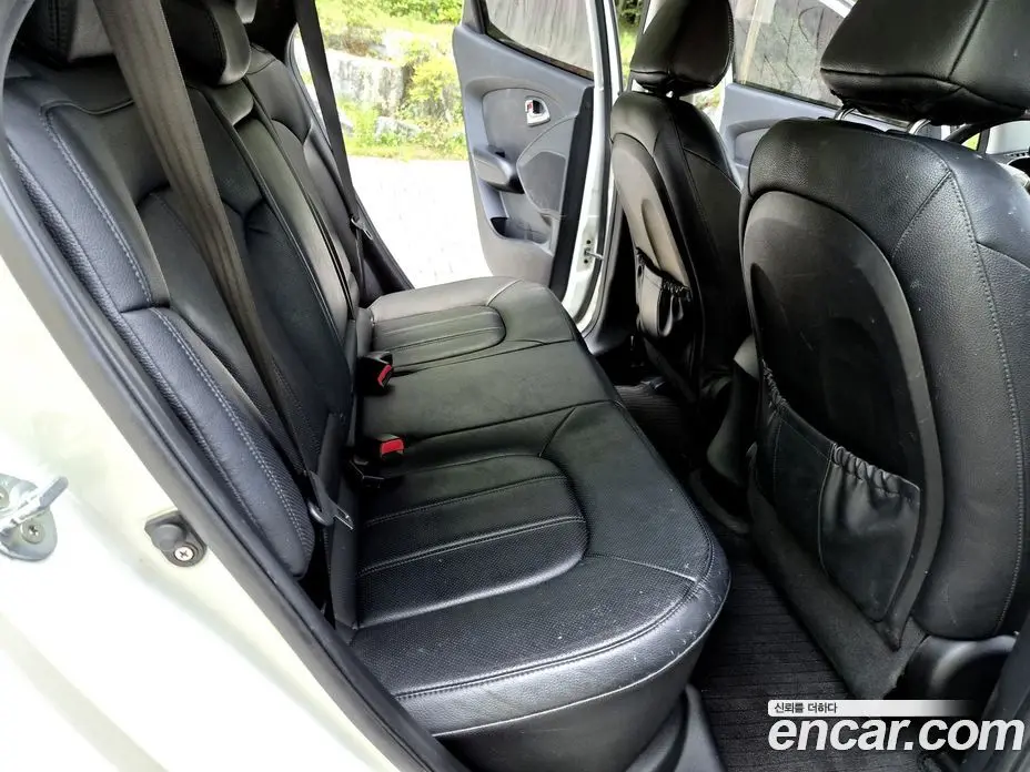 Hyundai Tucson 2012 2.0 автомат (гидро), фото 13