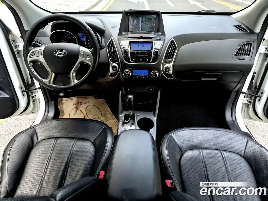 Hyundai Tucson 2012 2.0 автомат (гидро), фото 14
